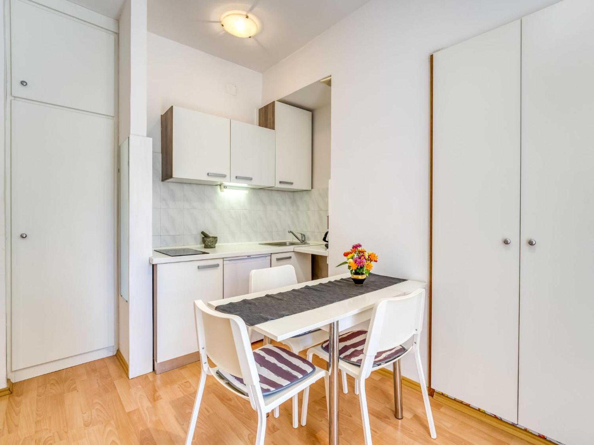 Apartment Emil By Interhome Ловран Екстериор снимка